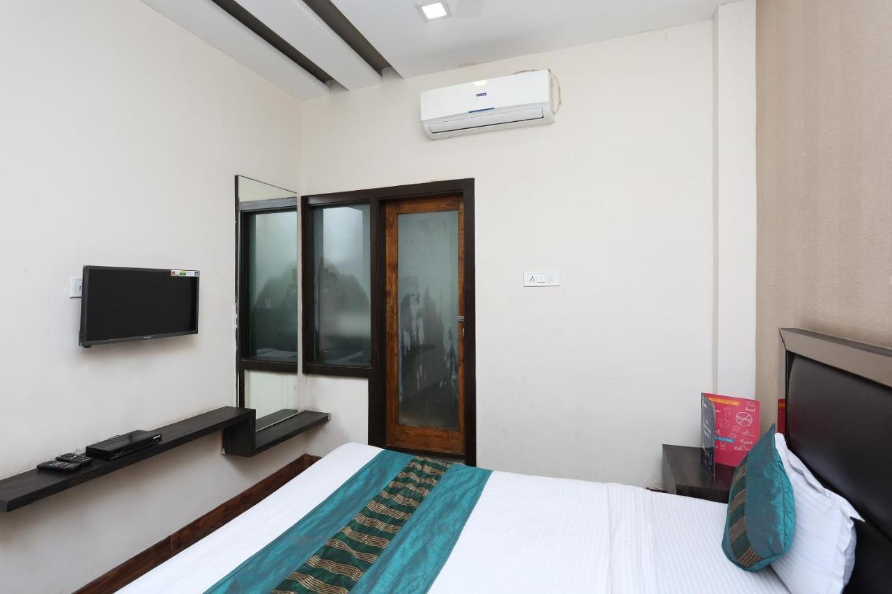 Oyo 6325 Hotel Kiran Raipur  Bagian luar foto