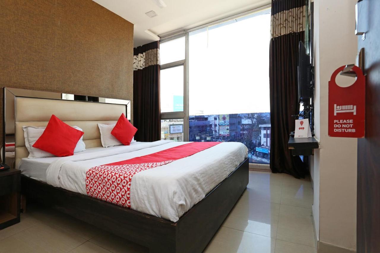 Oyo 6325 Hotel Kiran Raipur  Bagian luar foto